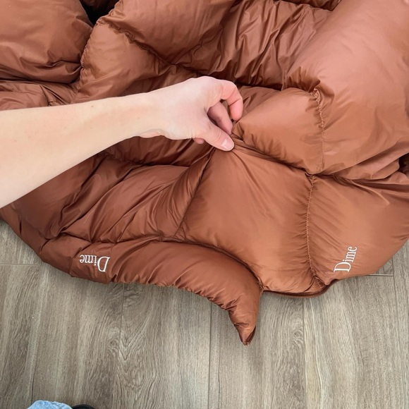 Dime Rust Puffer Jacket - Picture 6 of 9